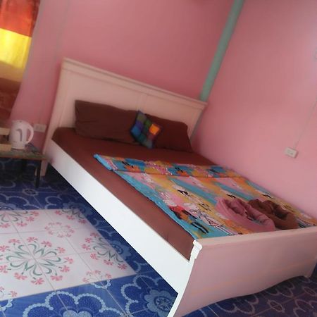 Lanta Danai Guesthouse Ko Lanta Esterno foto