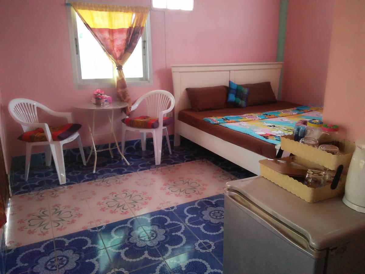 Lanta Danai Guesthouse Ko Lanta Esterno foto